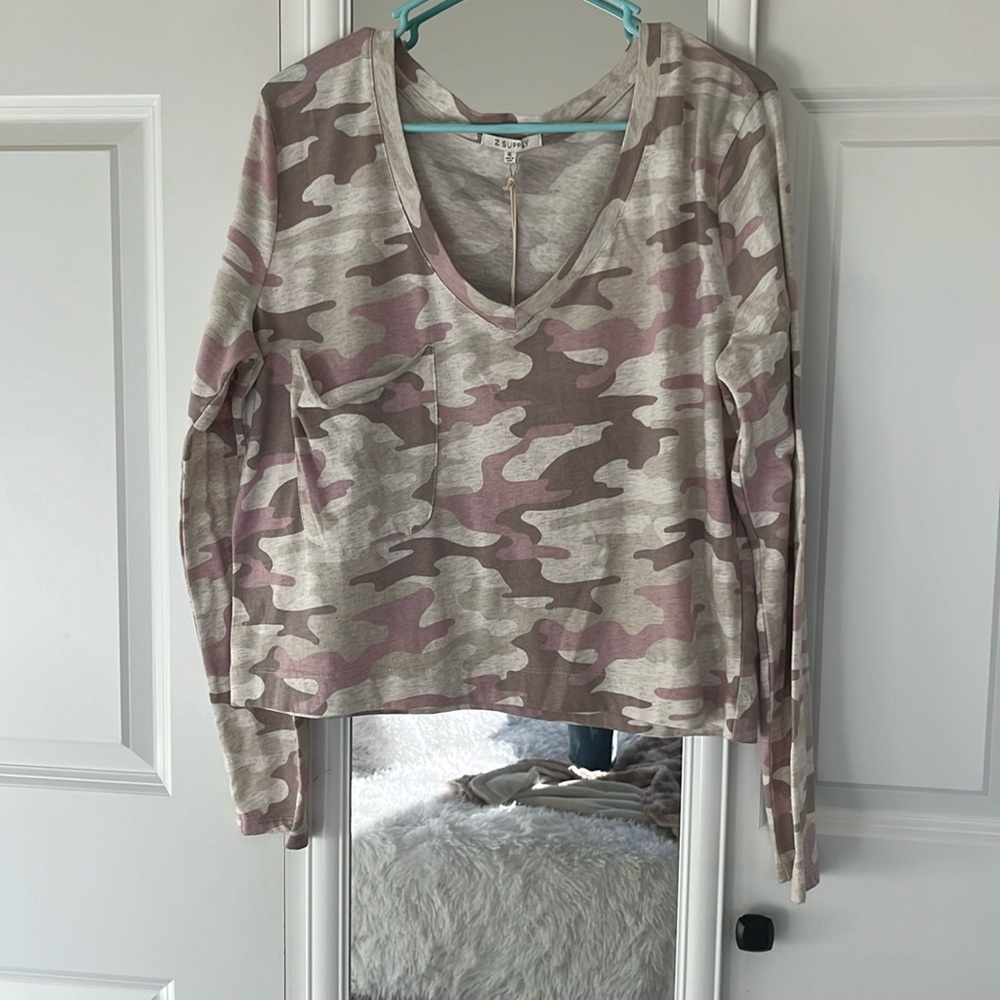 Z Supply NWT Skimmer Long Sleeve Mauve Camo size XL